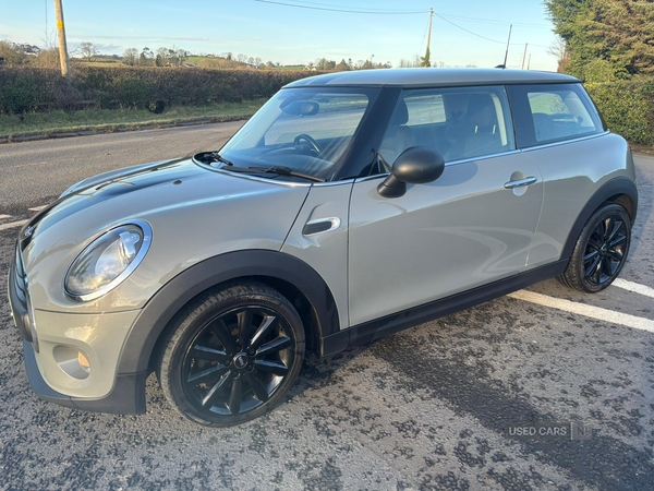 MINI Hatch DIESEL in Down