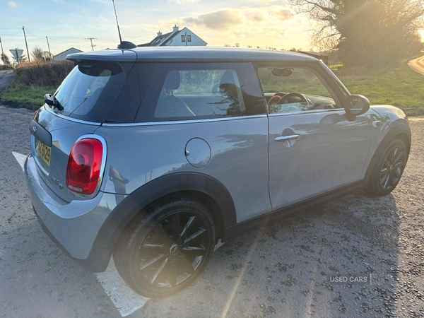 MINI Hatch DIESEL in Down