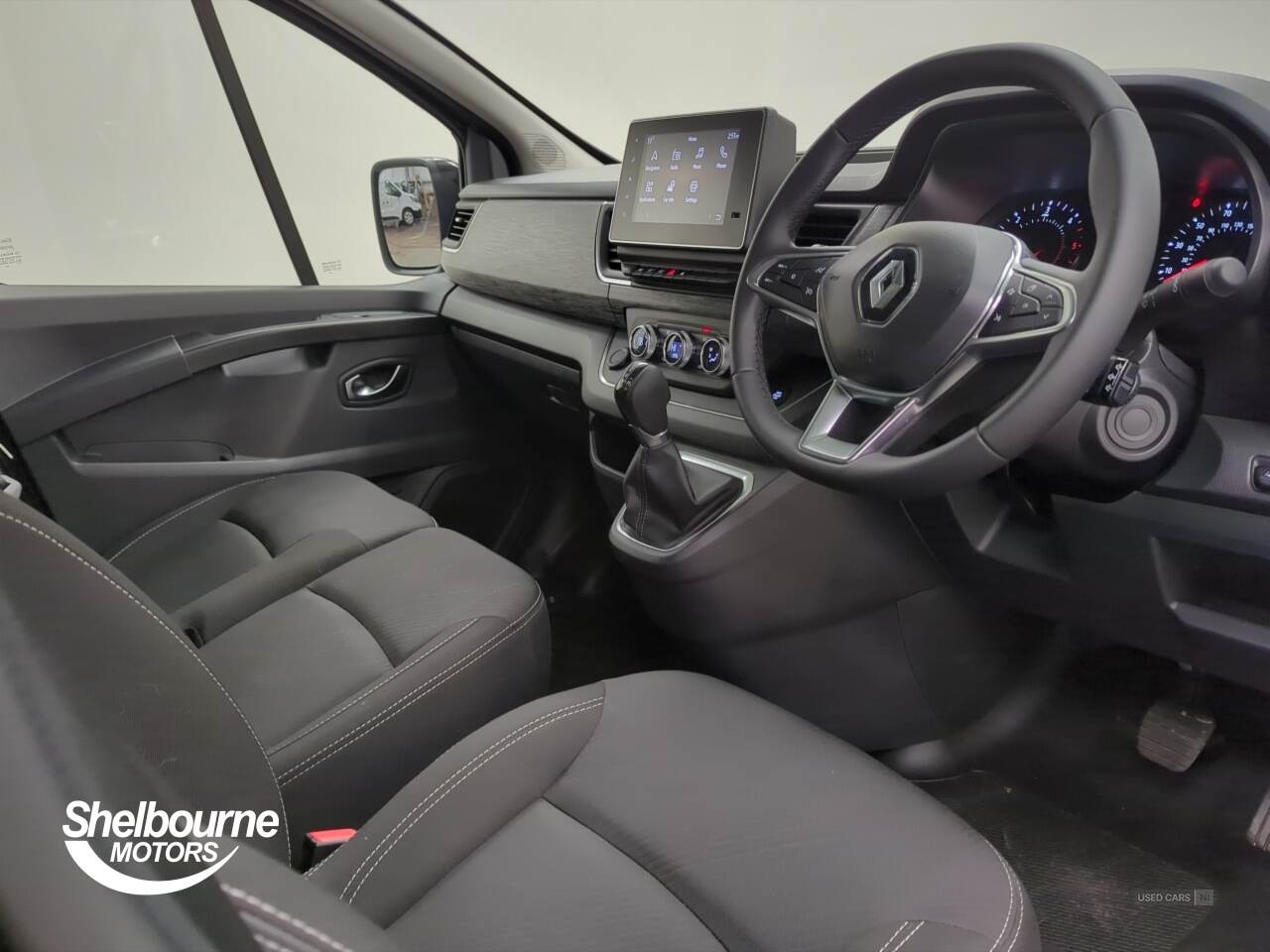 Apr 2024 Renault Trafic LL30 Blue dCi 170 Extra Sport Crew Van EDC
