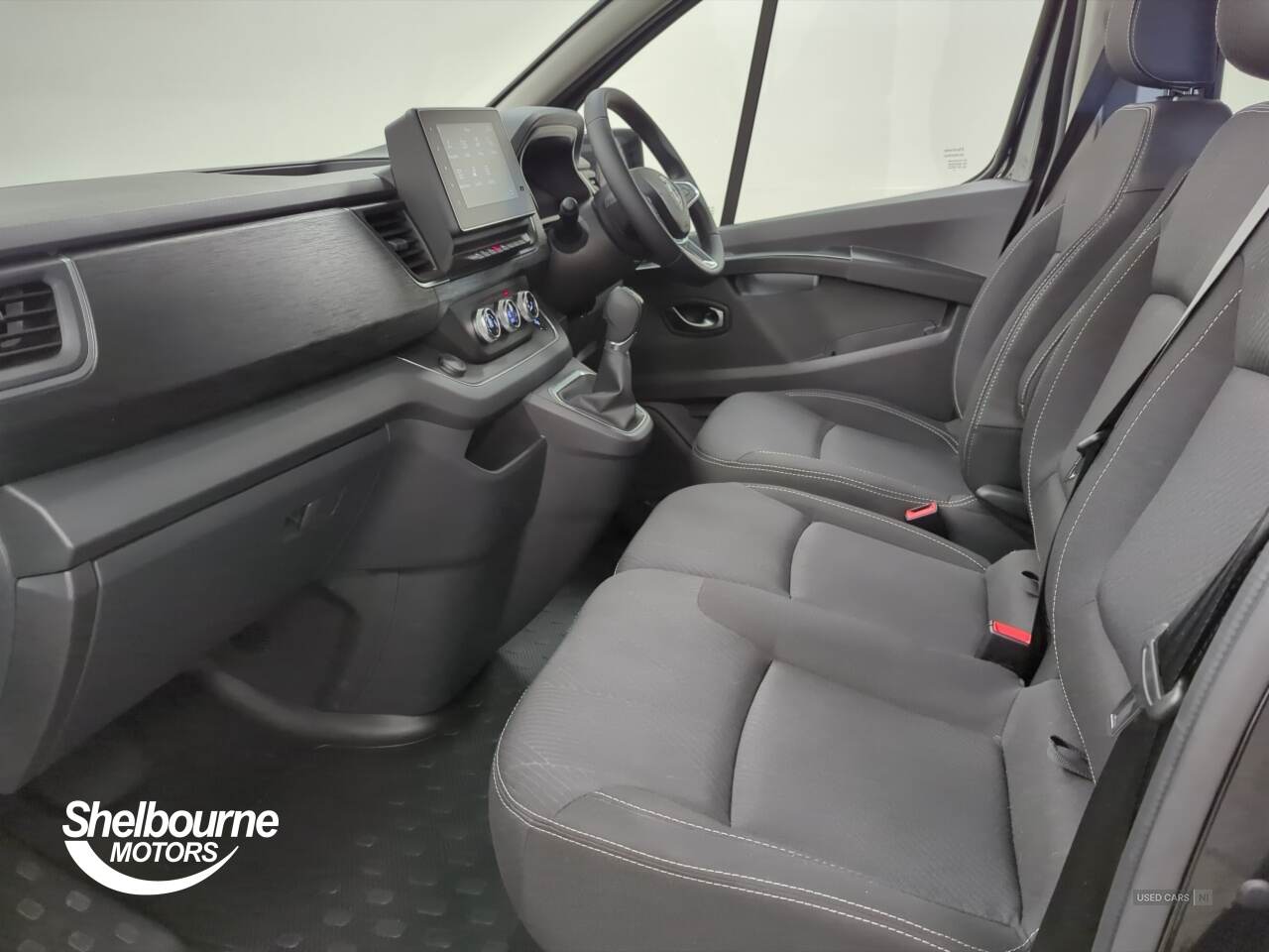 Apr 2024 Renault Trafic LL30 Blue dCi 170 Extra Sport Crew Van EDC