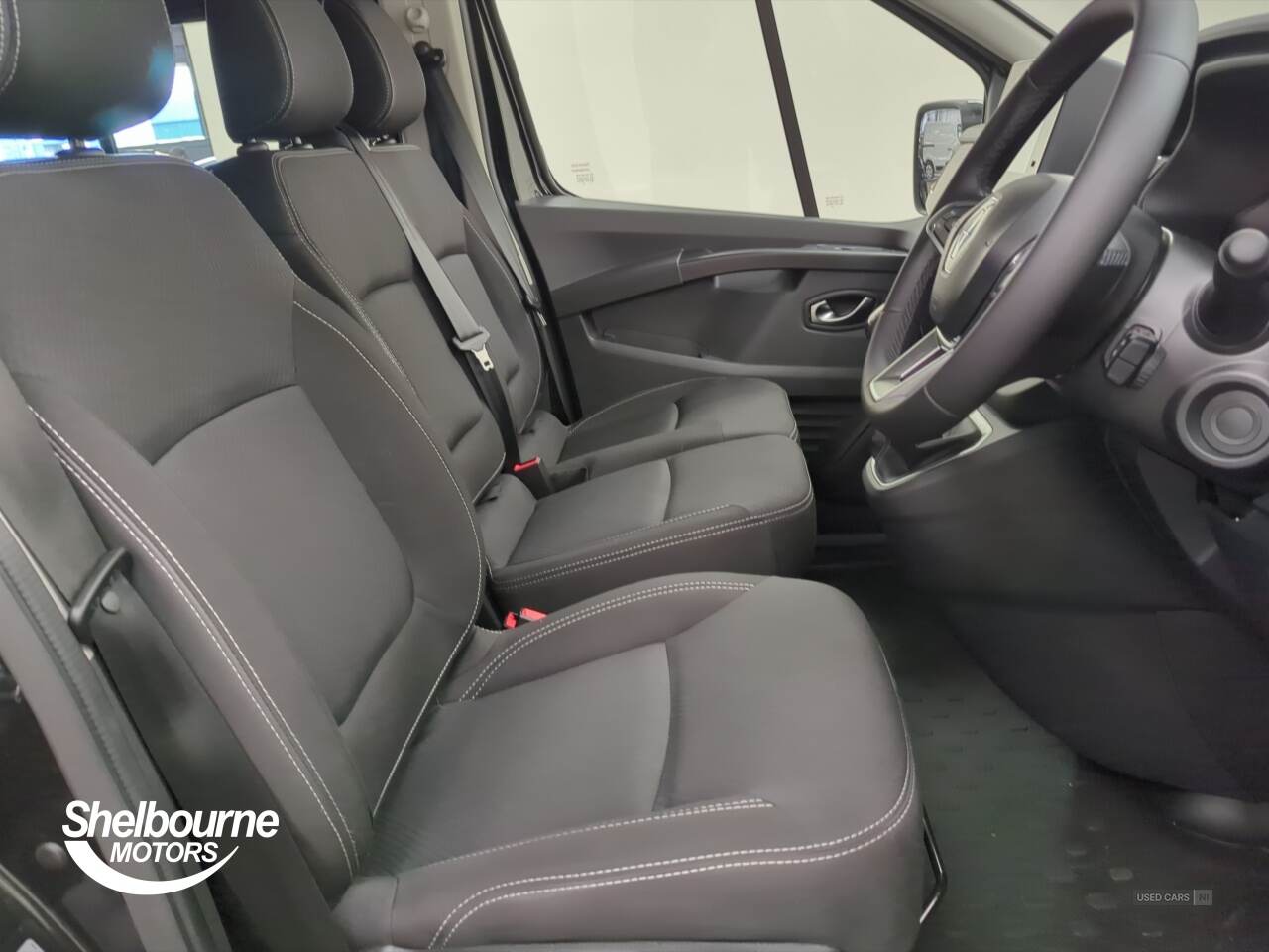 Apr 2024 Renault Trafic LL30 Blue dCi 170 Extra Sport Crew Van EDC