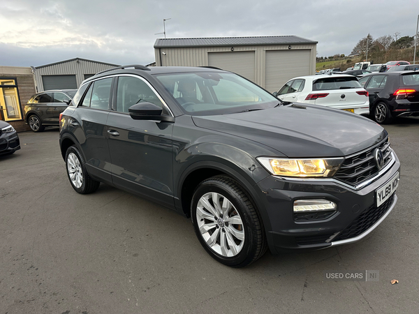 Volkswagen T-Roc DIESEL HATCHBACK in Down