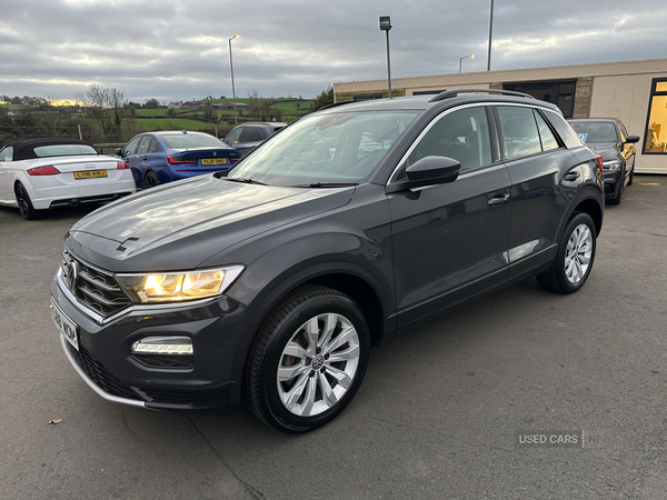 Volkswagen T-Roc DIESEL HATCHBACK in Down