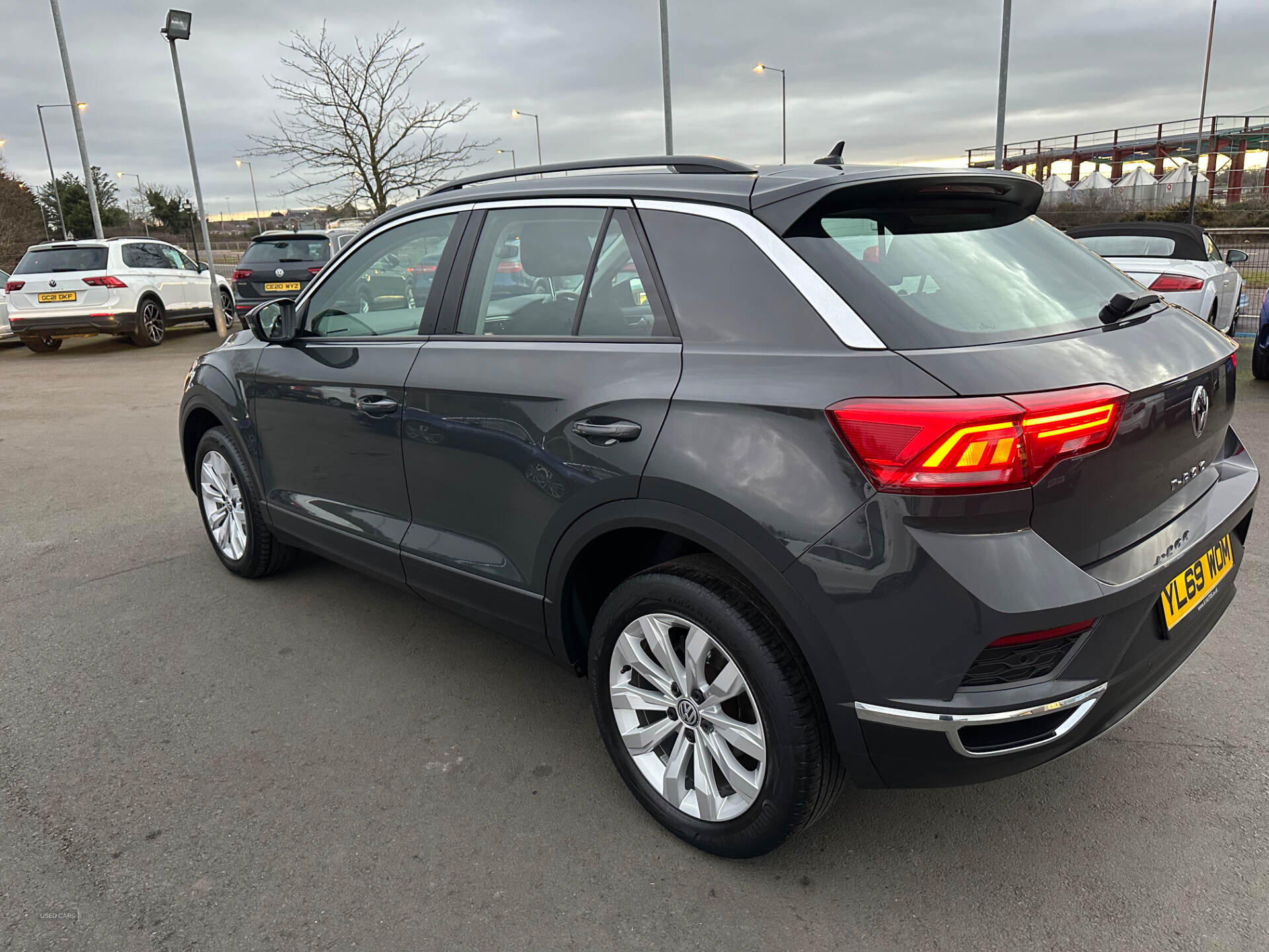 Volkswagen T-Roc DIESEL HATCHBACK in Down