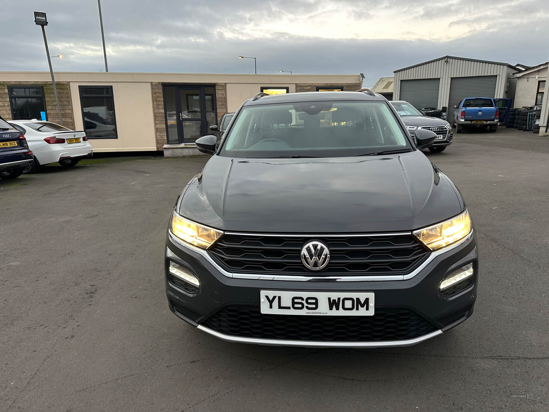 Volkswagen T-Roc DIESEL HATCHBACK in Down