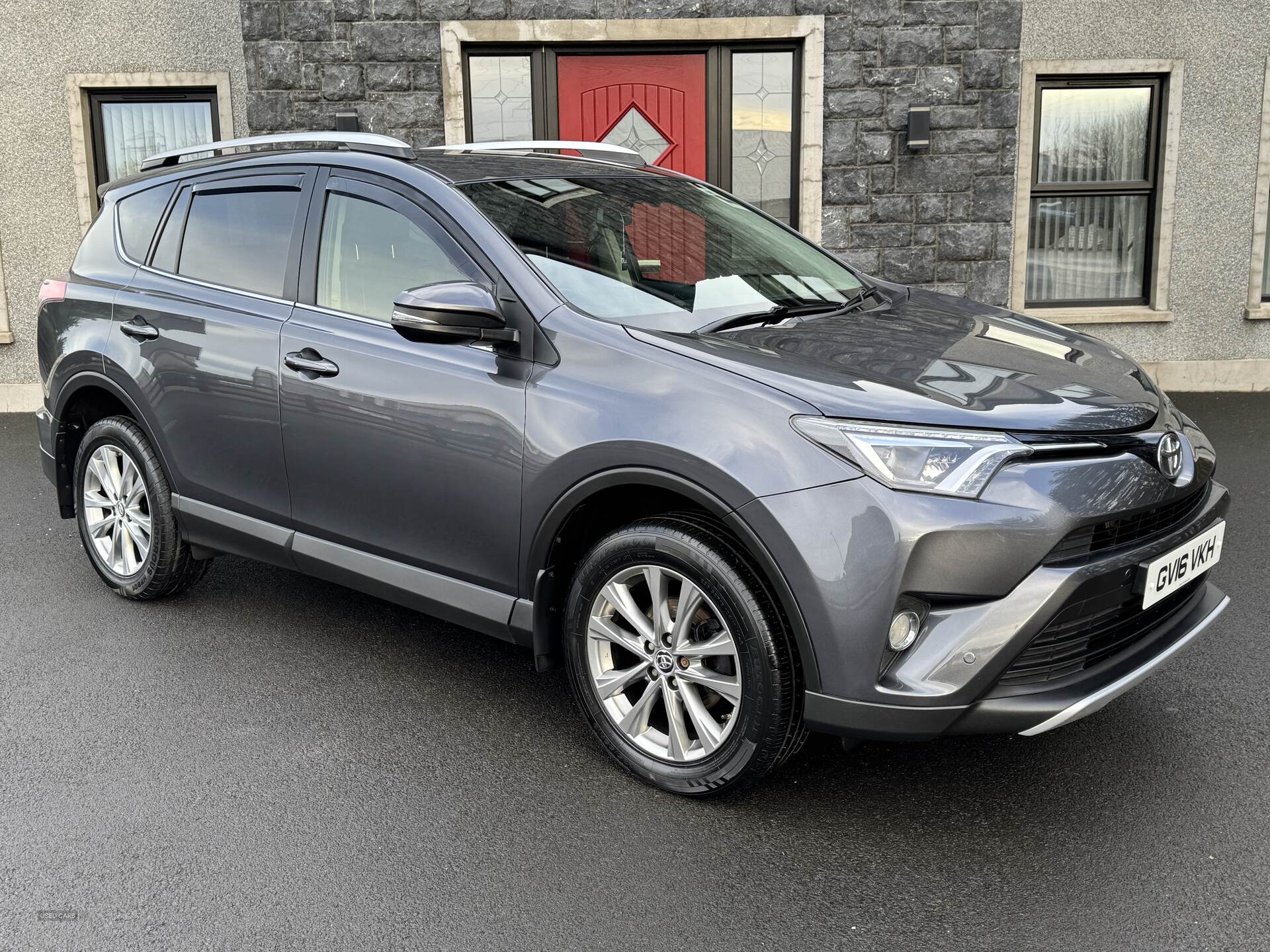 Toyota RAV4 DIESEL ESTATE in Antrim