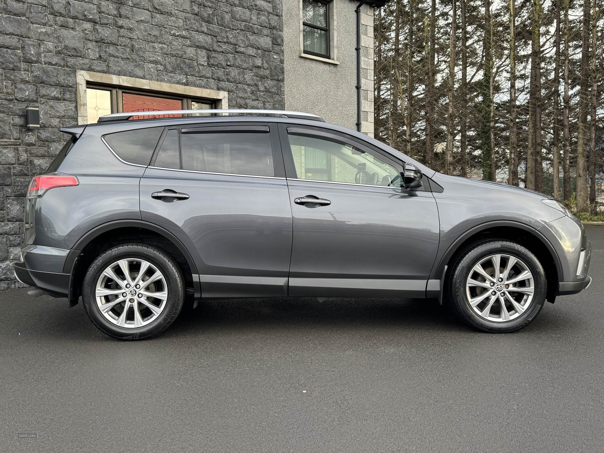 Toyota RAV4 DIESEL ESTATE in Antrim