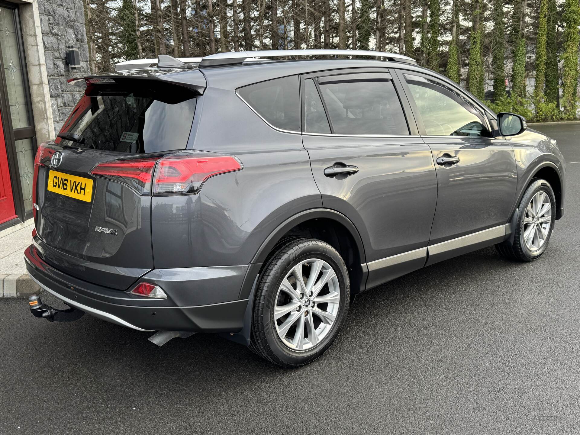 Toyota RAV4 DIESEL ESTATE in Antrim