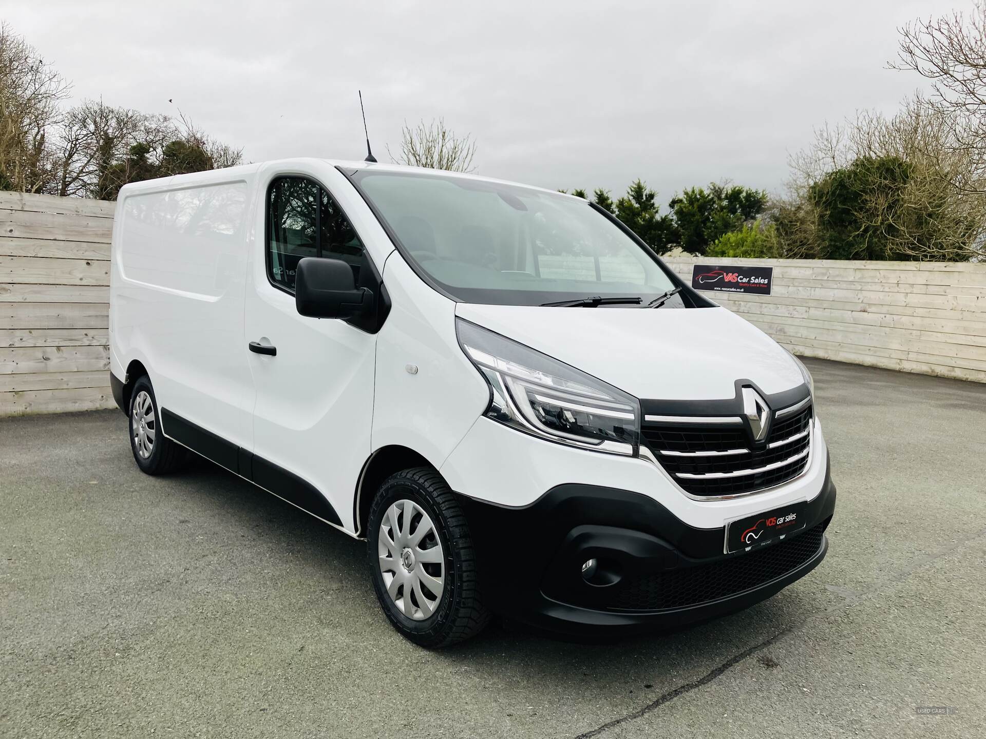 Renault Trafic SWB DIESEL in Down