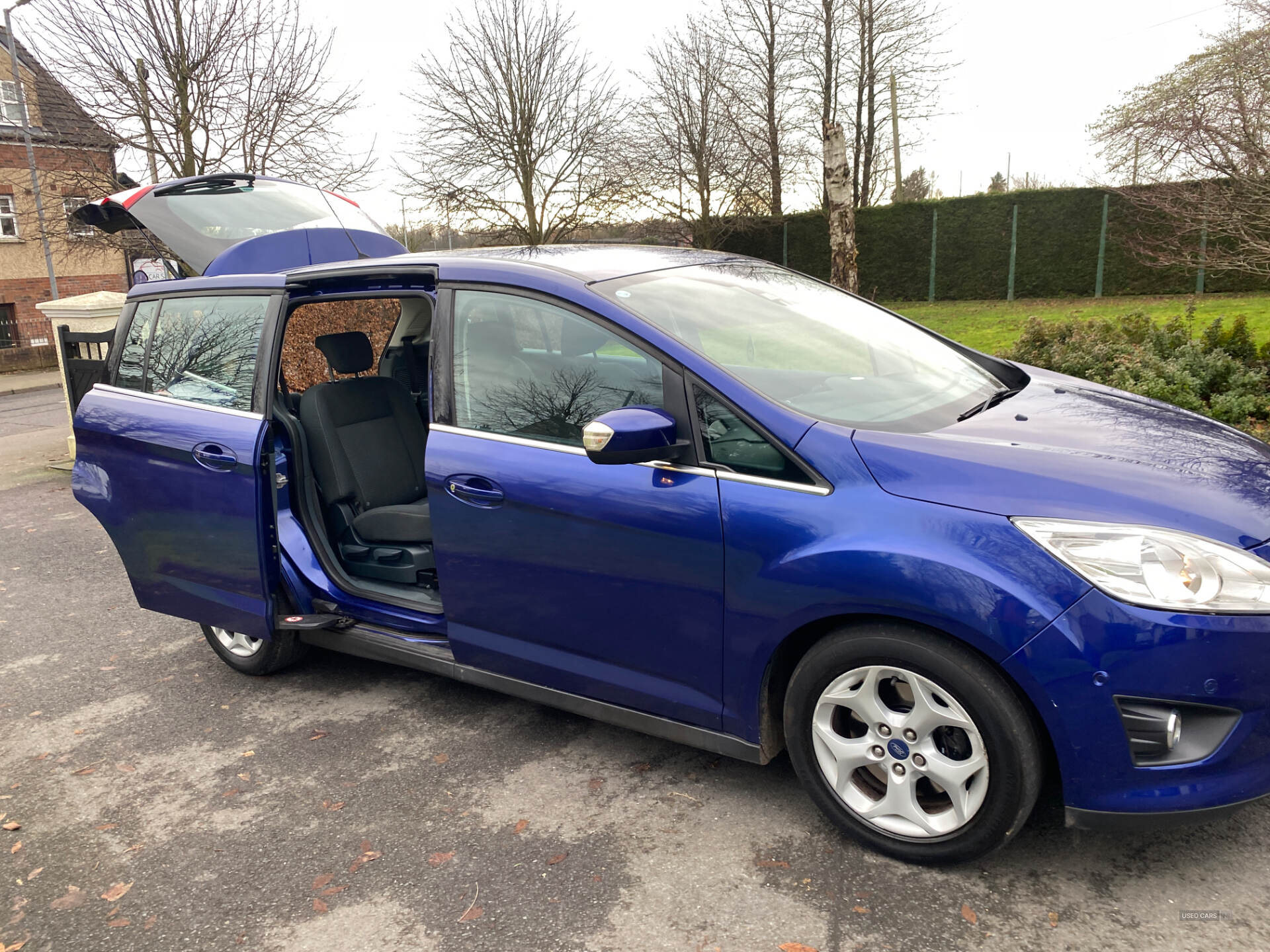 Ford Grand C-MAX ESTATE in Tyrone