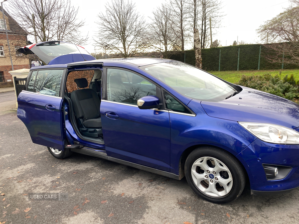 Ford Grand C-MAX ESTATE in Tyrone