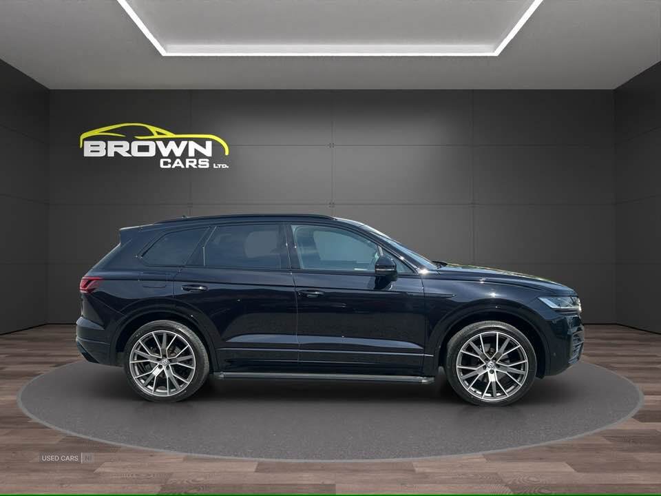 Oct 2018 Volkswagen Touareg 3.0 V6 TDI 4Motion R-Line Tech 5dr Tip Auto
