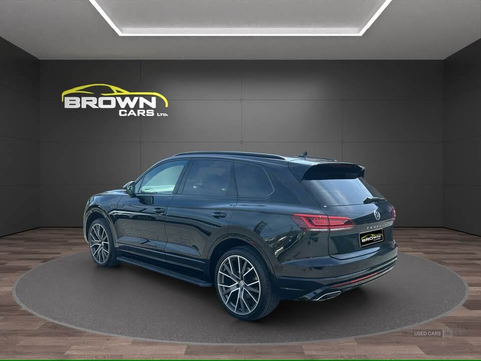Oct 2018 Volkswagen Touareg 3.0 V6 TDI 4Motion R-Line Tech 5dr Tip Auto
