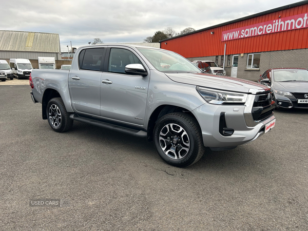 Toyota Hilux 2.8 D-4D INVINCABLE in Antrim