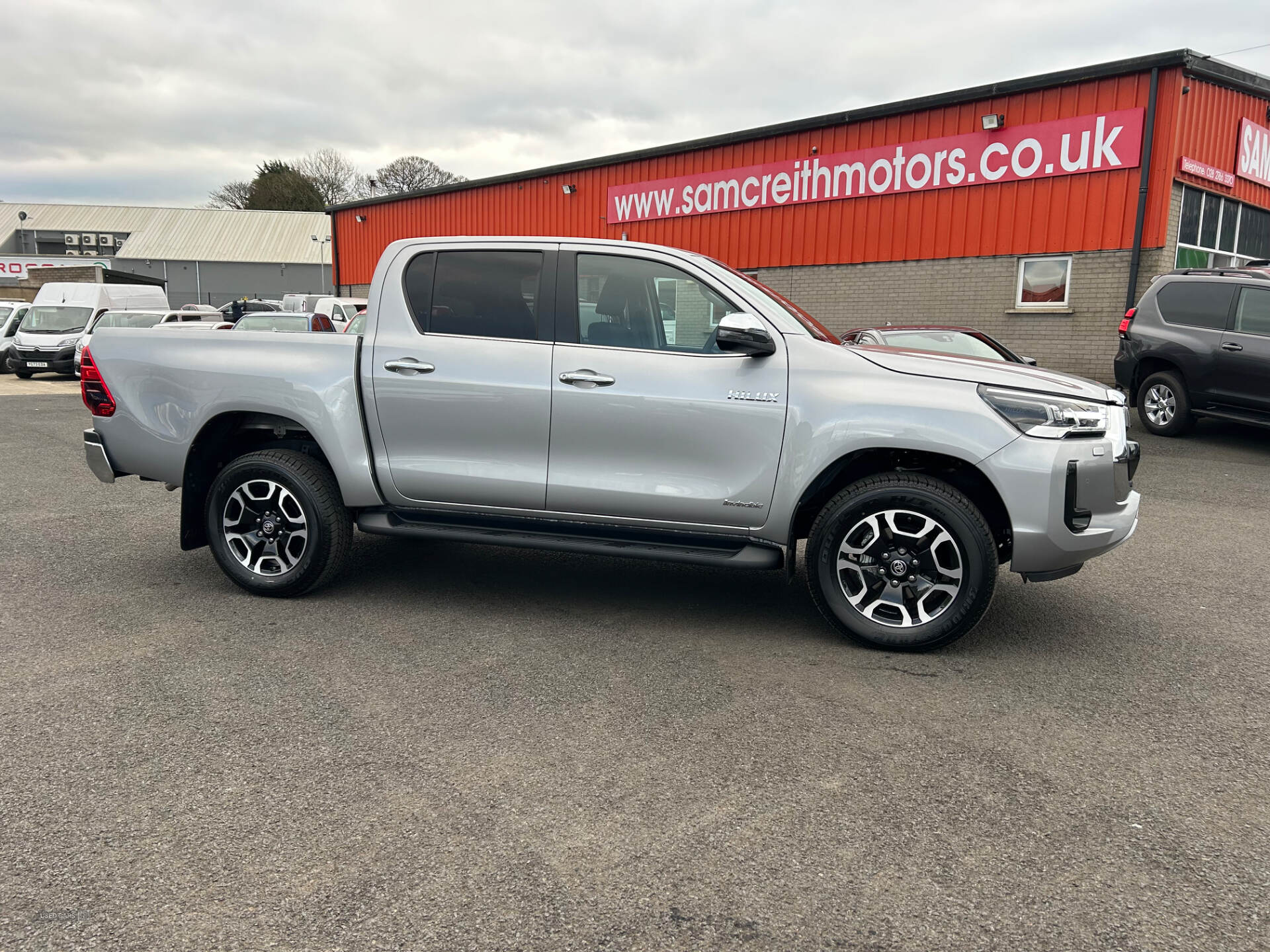 Toyota Hilux 2.8 D-4D INVINCABLE in Antrim