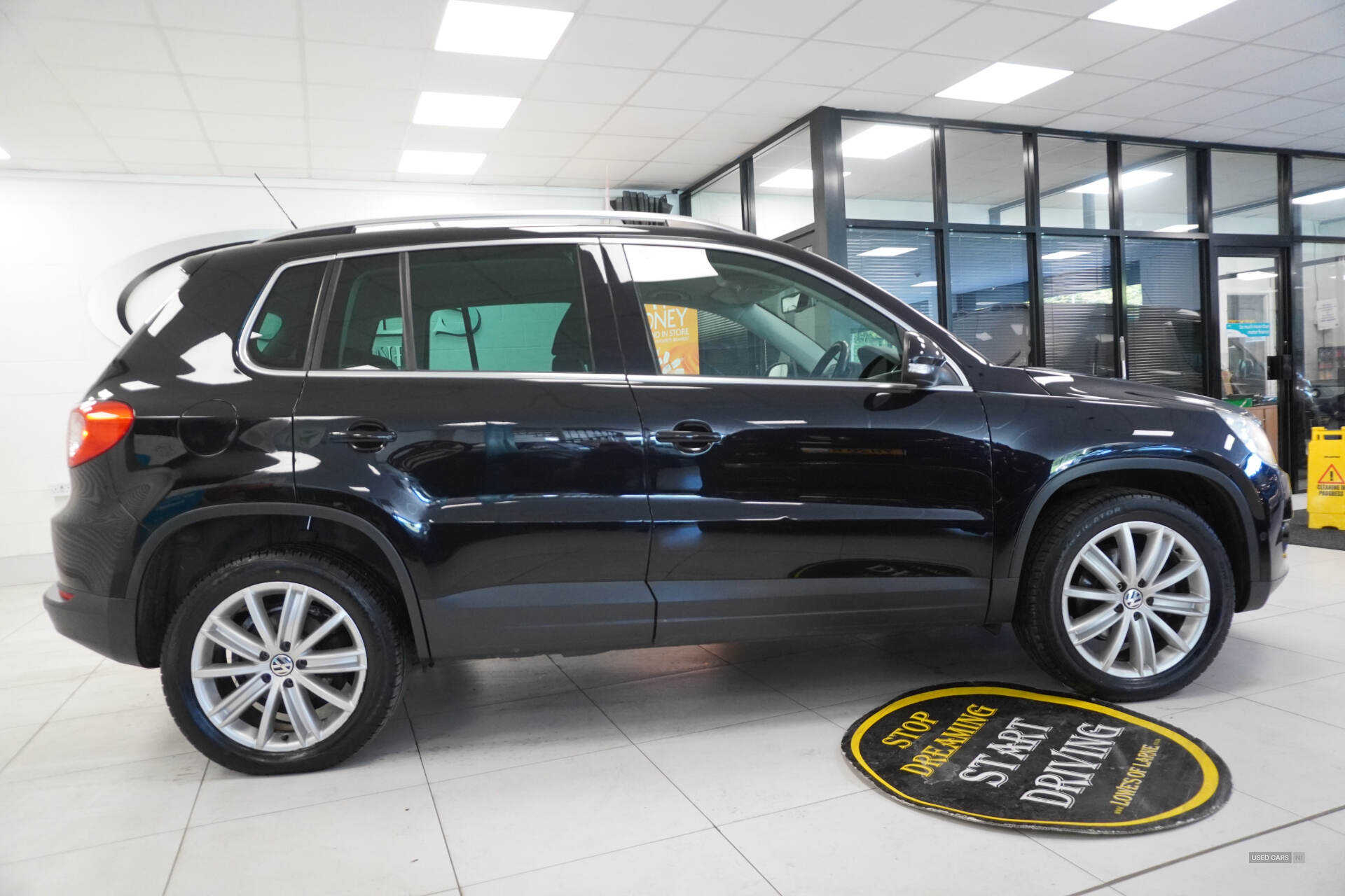 Jan 2009 Volkswagen Tiguan 2.0 TDi Sport 5dr