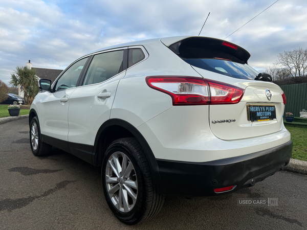 Nissan Qashqai DIESEL HATCHBACK in Antrim