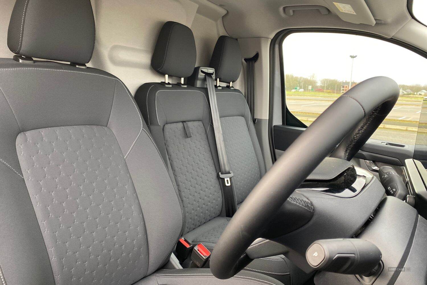 Dec 2024 Ford Transit Custom 100kW 65kWh H1 Van Limited Auto