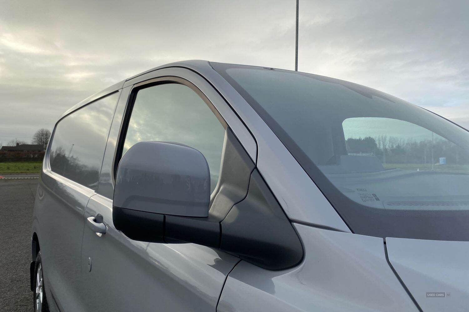 Dec 2024 Ford Transit Custom 100kW 65kWh H1 Van Limited Auto