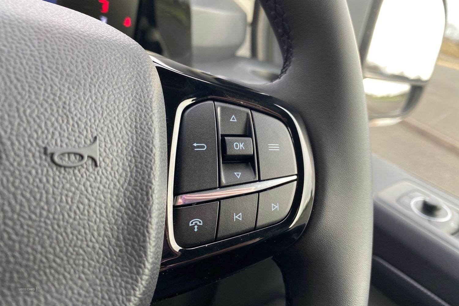 Dec 2024 Ford Transit Custom 100kW 65kWh H1 Van Limited Auto