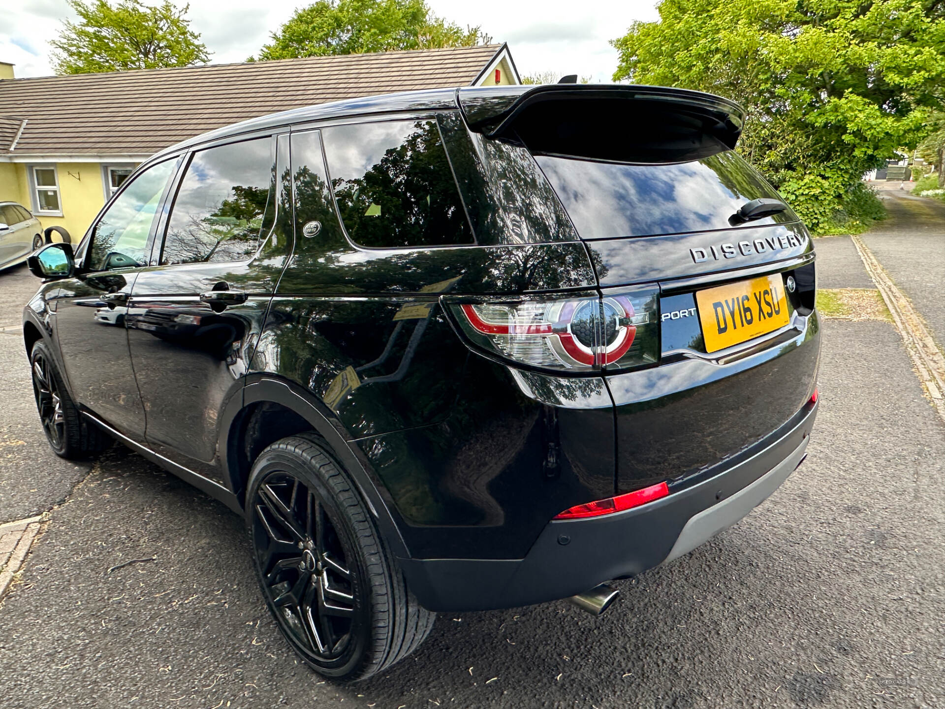 Mar 2016 Land Rover Discovery Sport 2.0 TD4 180 SE Tech 5dr Auto