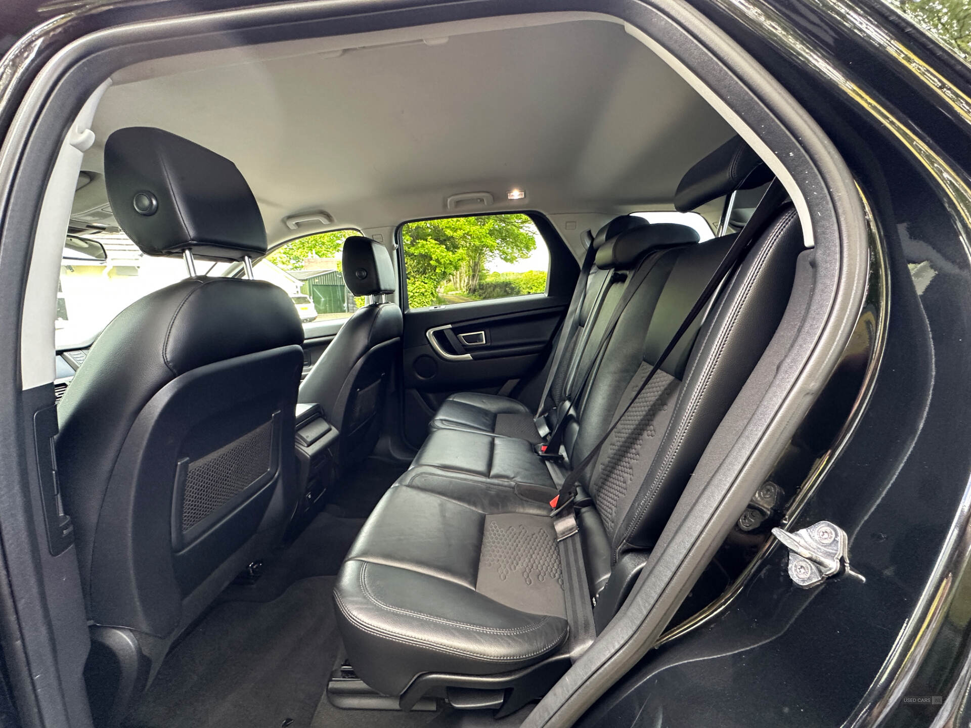 Mar 2016 Land Rover Discovery Sport 2.0 TD4 180 SE Tech 5dr Auto