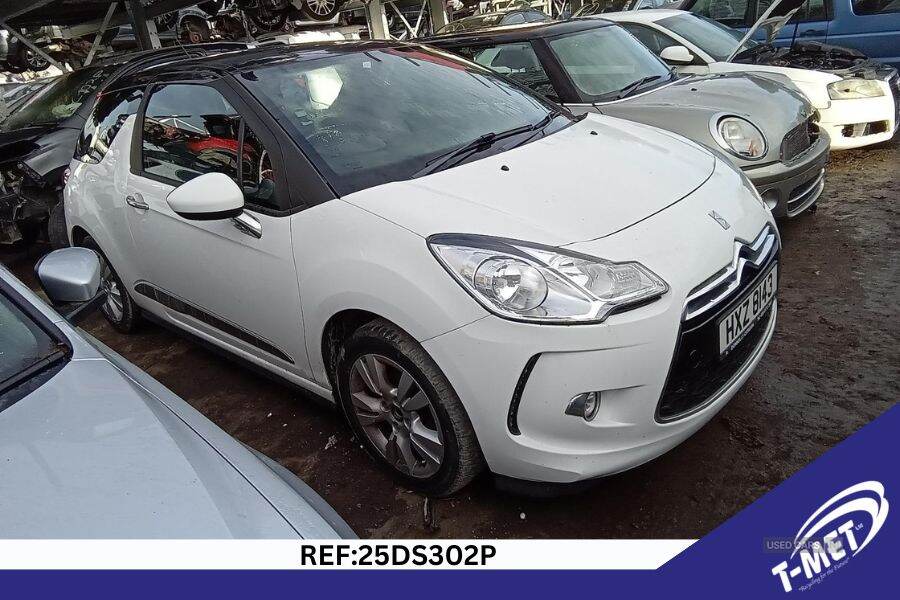 Jun 2015 Citroen DS3 1.2 PureTech Dsign Plus 3dr