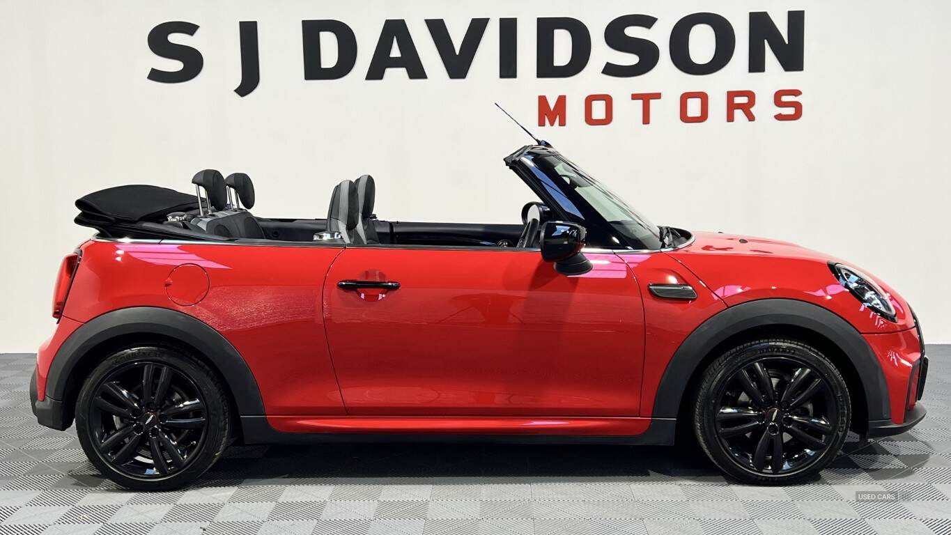 Nov 2023 MINI Convertible 1.5 Cooper Sport 2dr Auto [Comfort/Nav Pack]