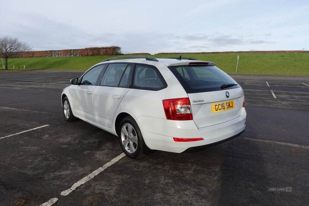 Jul 2016 Skoda Octavia 1.6 TDI CR 110 SE L 5dr