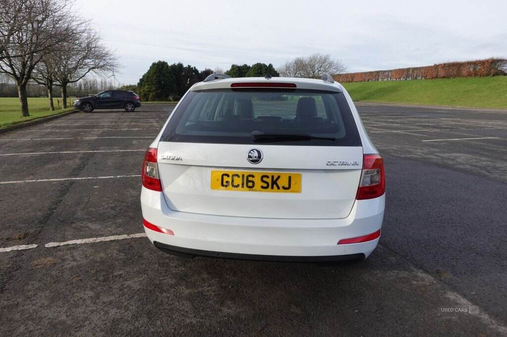 Jul 2016 Skoda Octavia 1.6 TDI CR 110 SE L 5dr