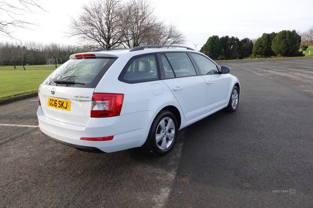 Jul 2016 Skoda Octavia 1.6 TDI CR 110 SE L 5dr