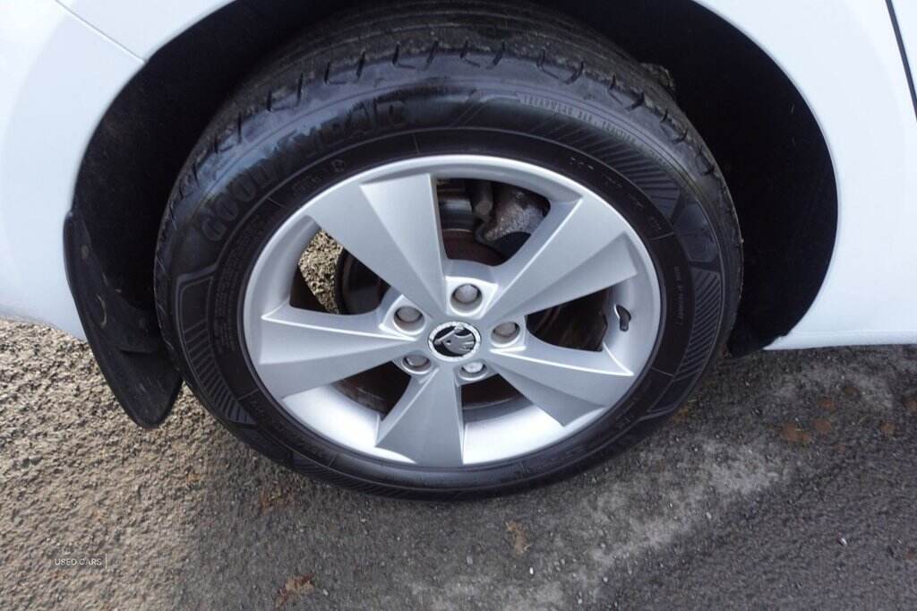 Jul 2016 Skoda Octavia 1.6 TDI CR 110 SE L 5dr