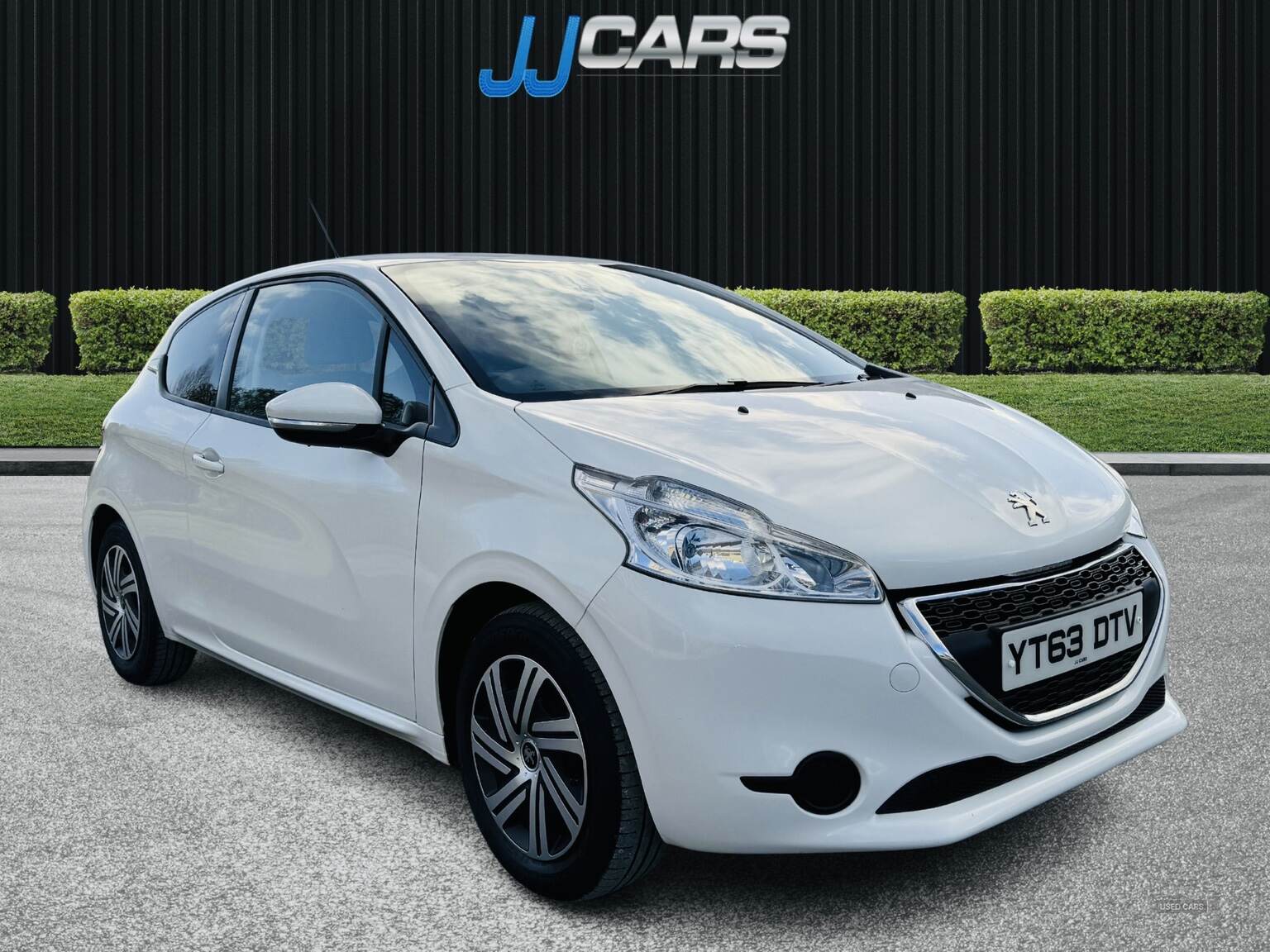 Oct 2013 Peugeot 208 1.4 e-HDi Access+ 3dr EGC