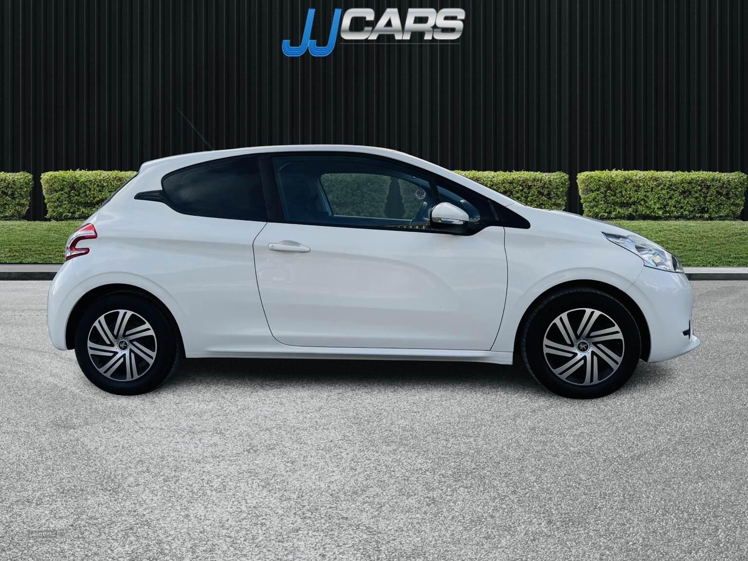 Oct 2013 Peugeot 208 1.4 e-HDi Access+ 3dr EGC