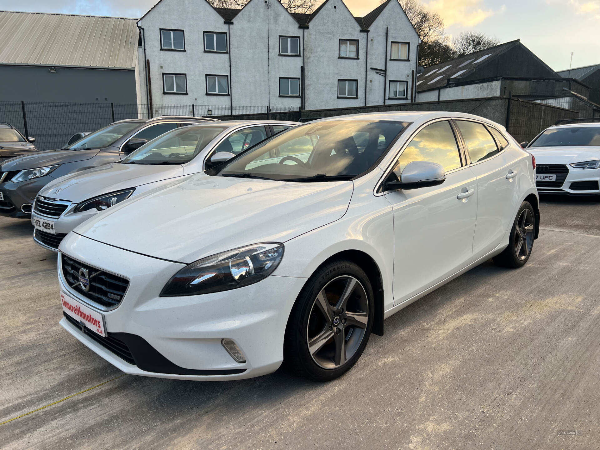 Volvo V40 DIESEL HATCHBACK in Antrim