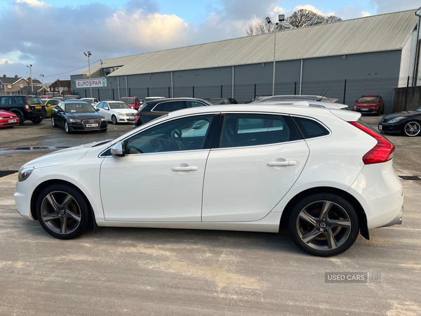 Volvo V40 DIESEL HATCHBACK in Antrim