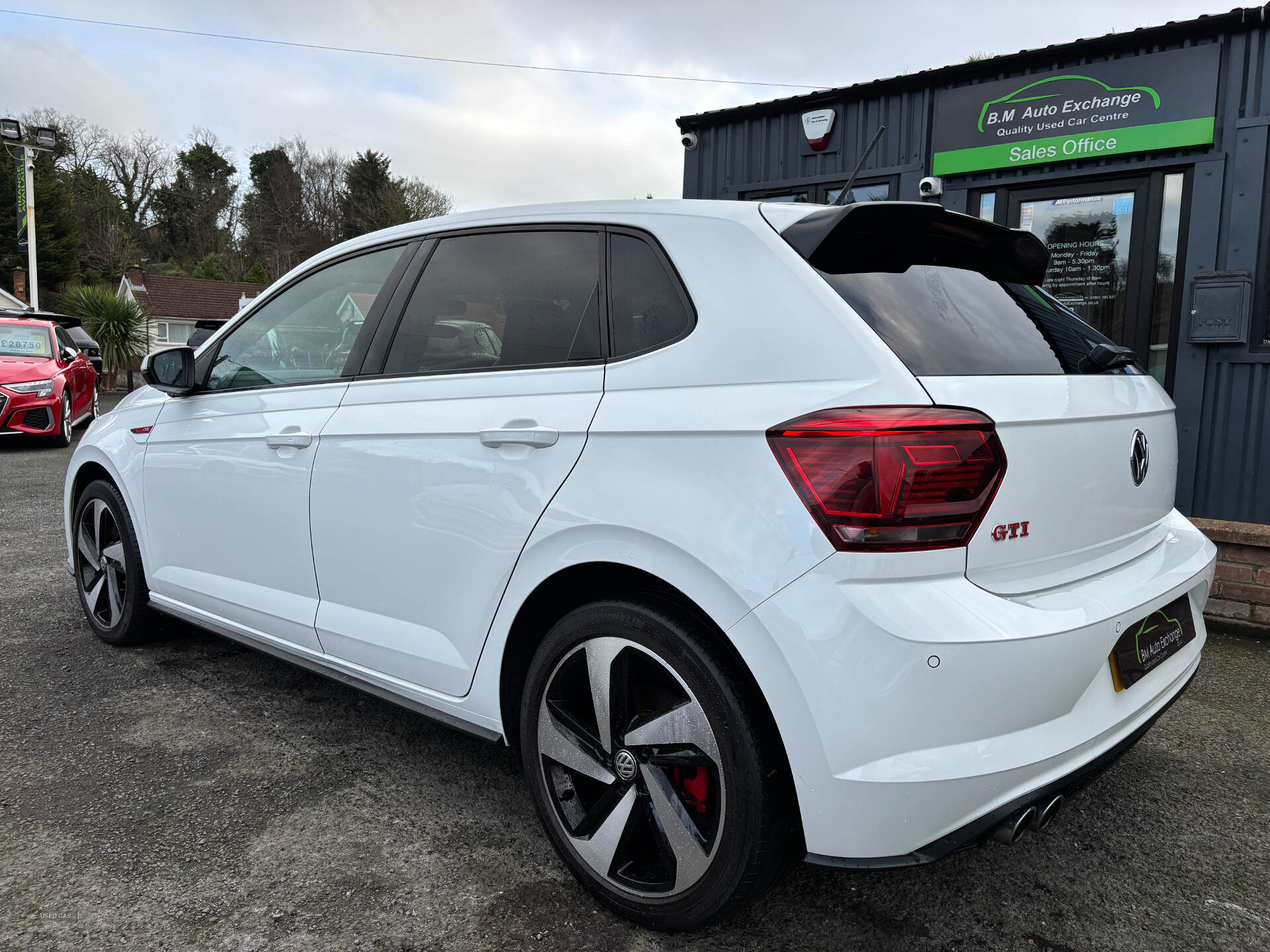 Volkswagen Polo HATCHBACK in Down