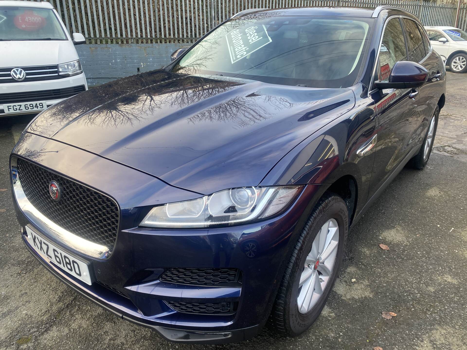 May 2017 Jaguar F-Pace 2.0d Prestige 5dr Auto