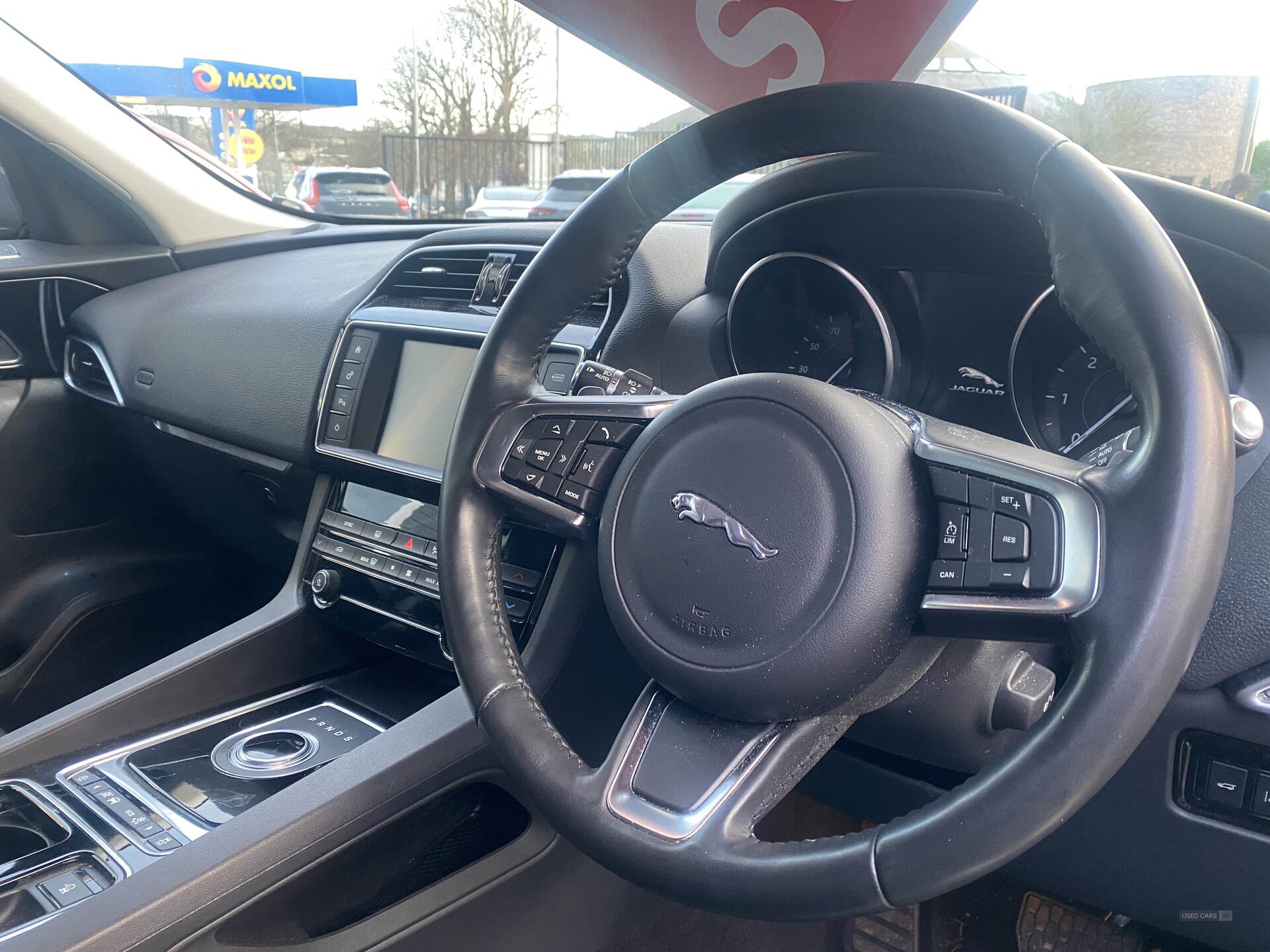 May 2017 Jaguar F-Pace 2.0d Prestige 5dr Auto