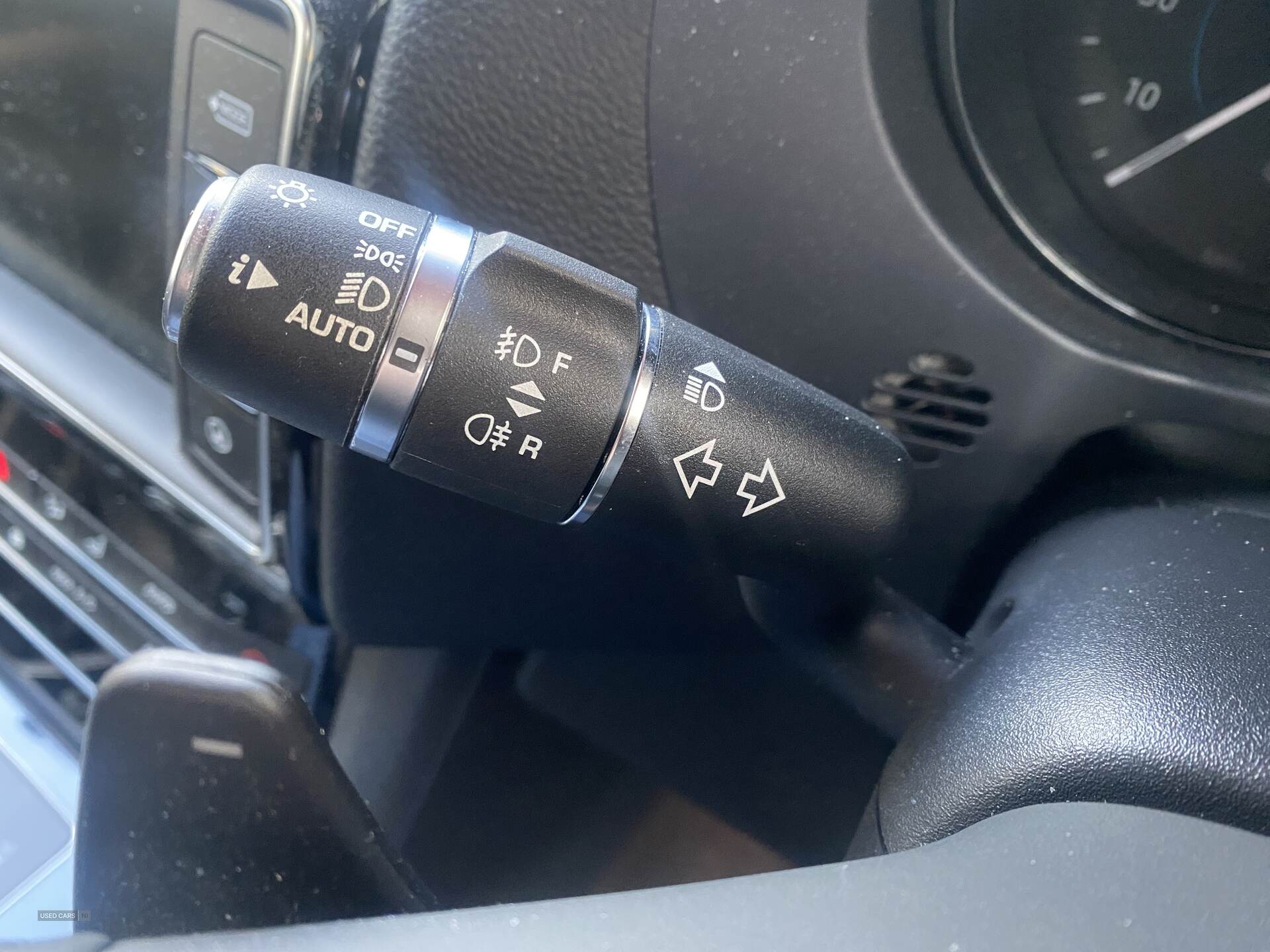 May 2017 Jaguar F-Pace 2.0d Prestige 5dr Auto