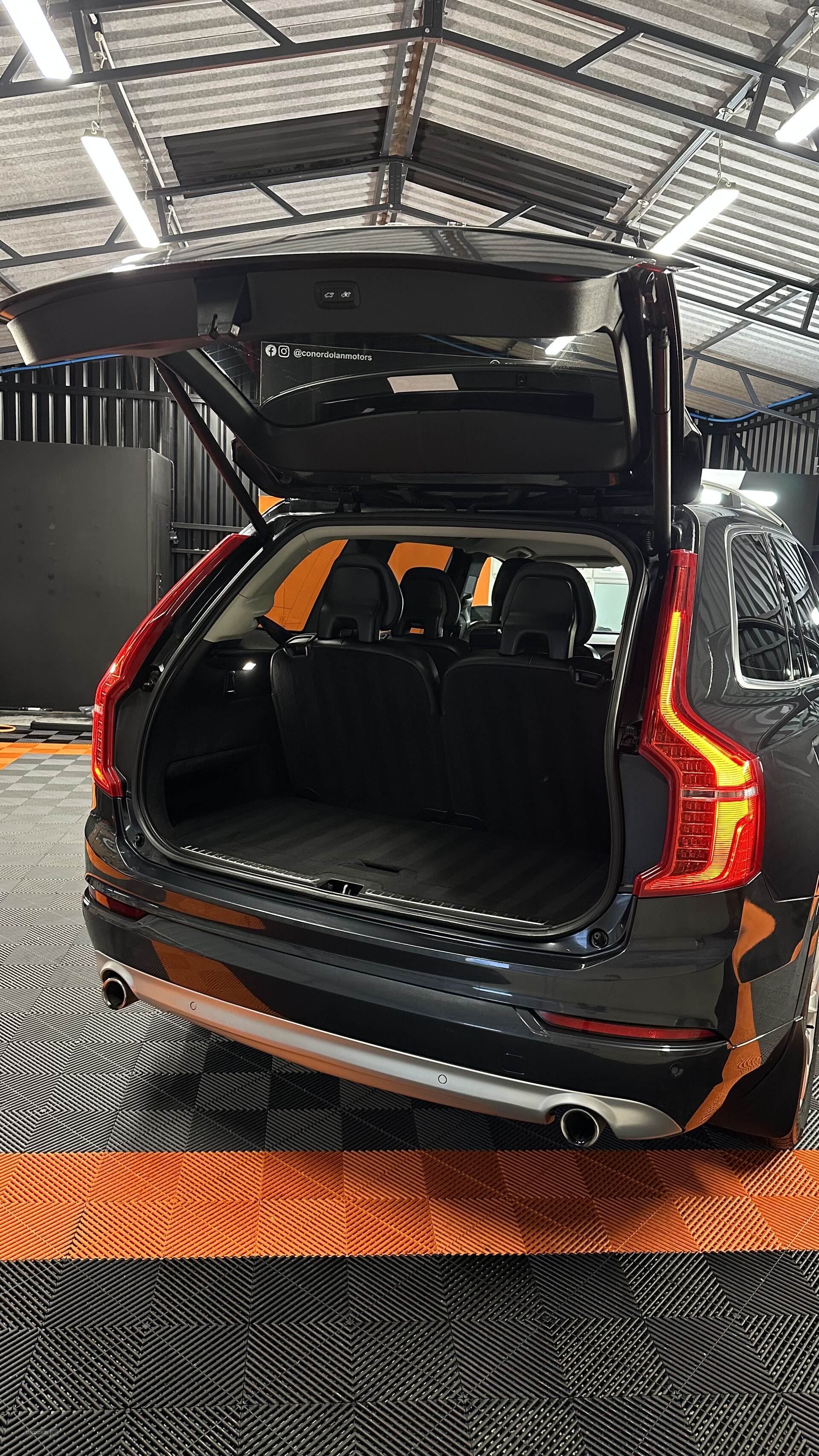 Apr 2018 Volvo XC90 2.0 D5 PowerPulse Momentum 5dr AWD Geartronic