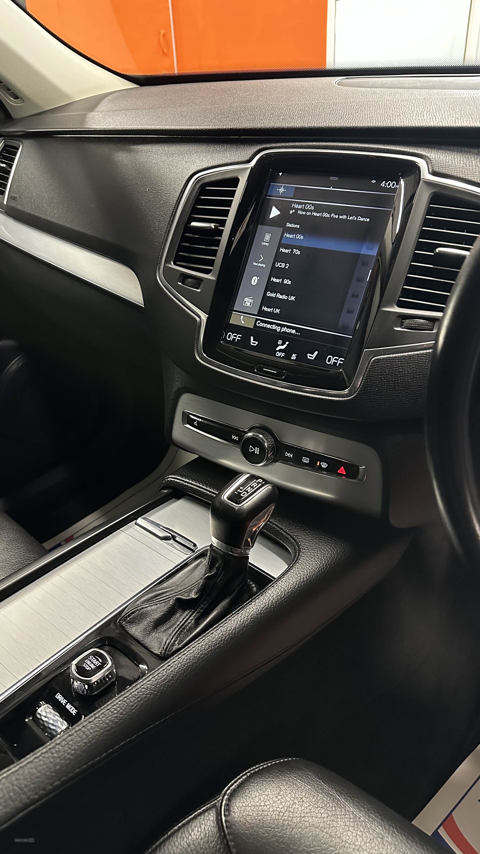 Apr 2018 Volvo XC90 2.0 D5 PowerPulse Momentum 5dr AWD Geartronic