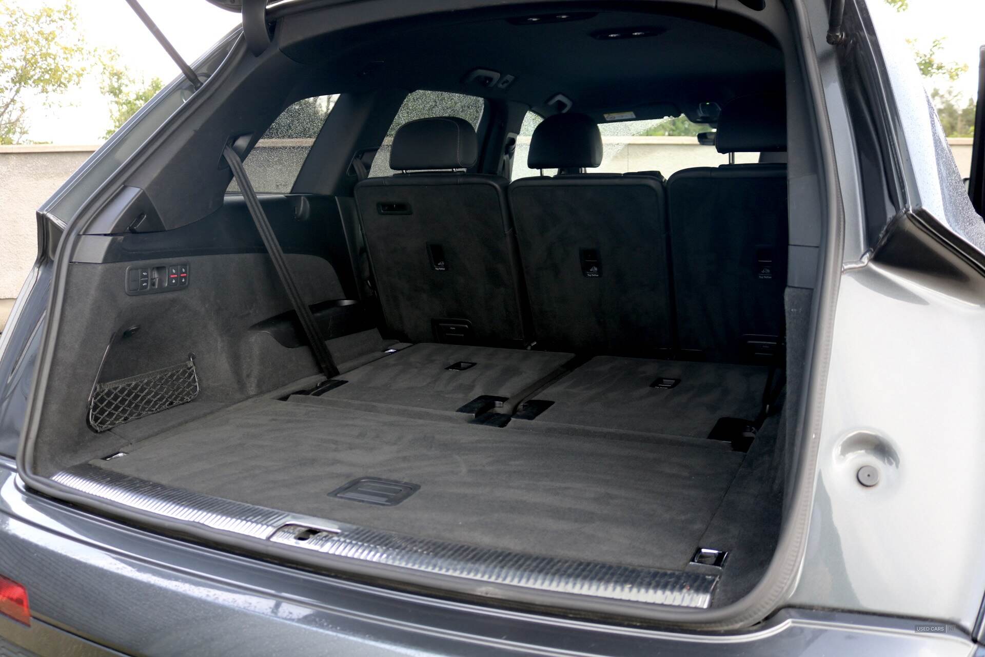 Car Thumbnail 19