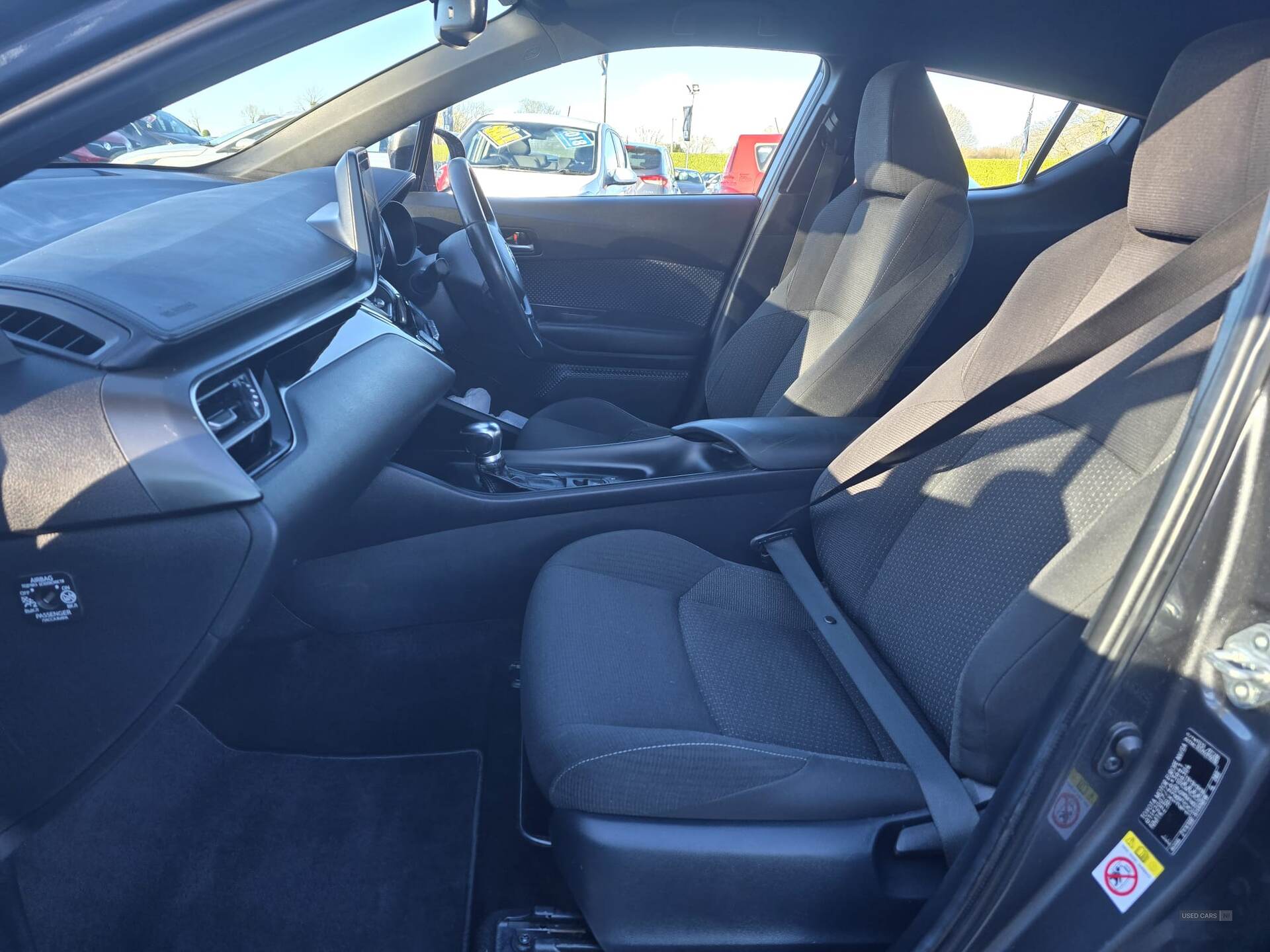 Jan 2018 Toyota C-HR 1.8 Hybrid Icon 5dr CVT