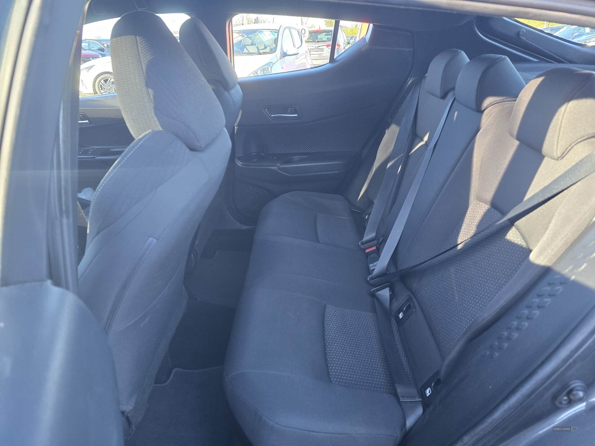 Jan 2018 Toyota C-HR 1.8 Hybrid Icon 5dr CVT