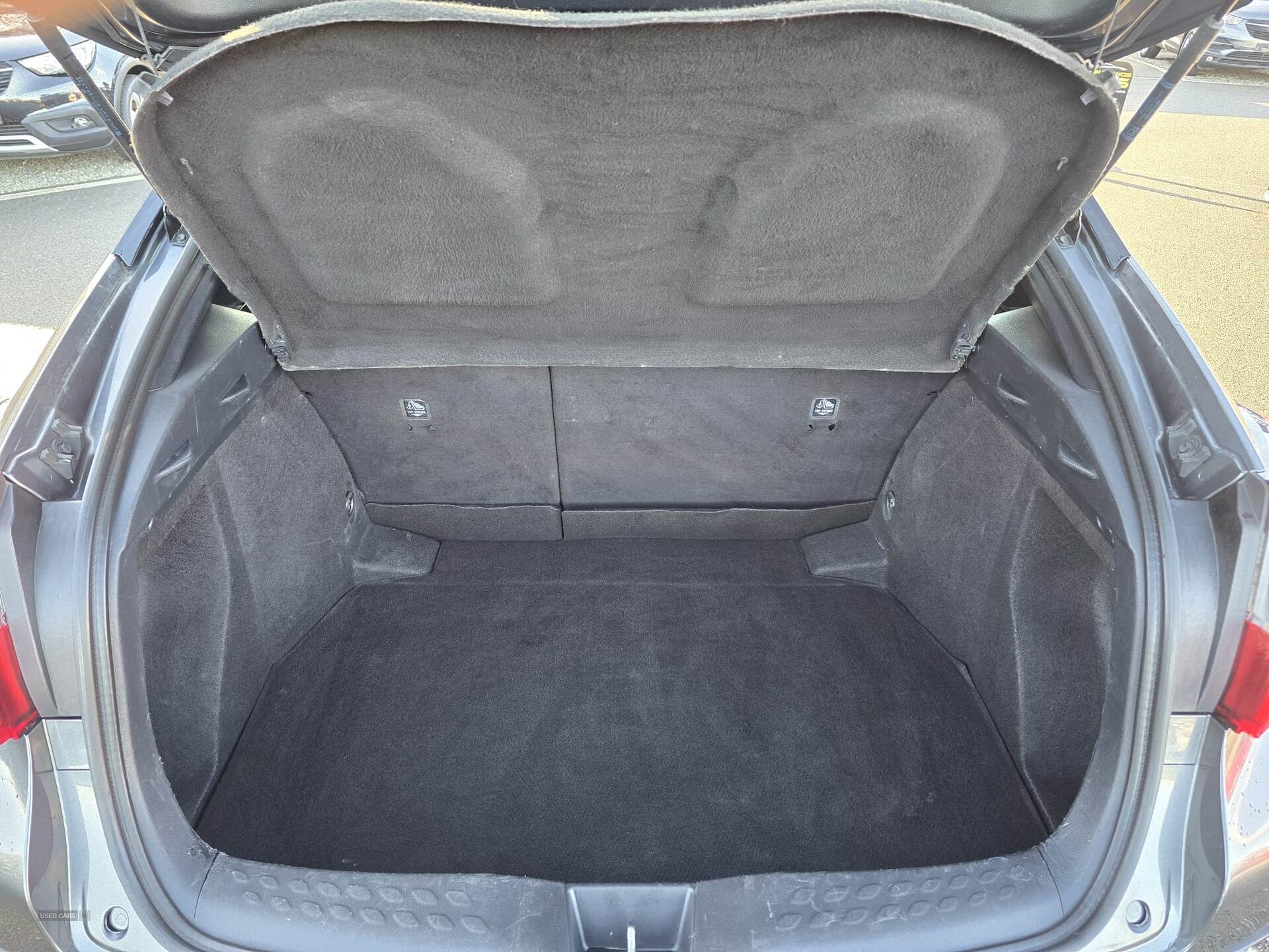 Jan 2018 Toyota C-HR 1.8 Hybrid Icon 5dr CVT