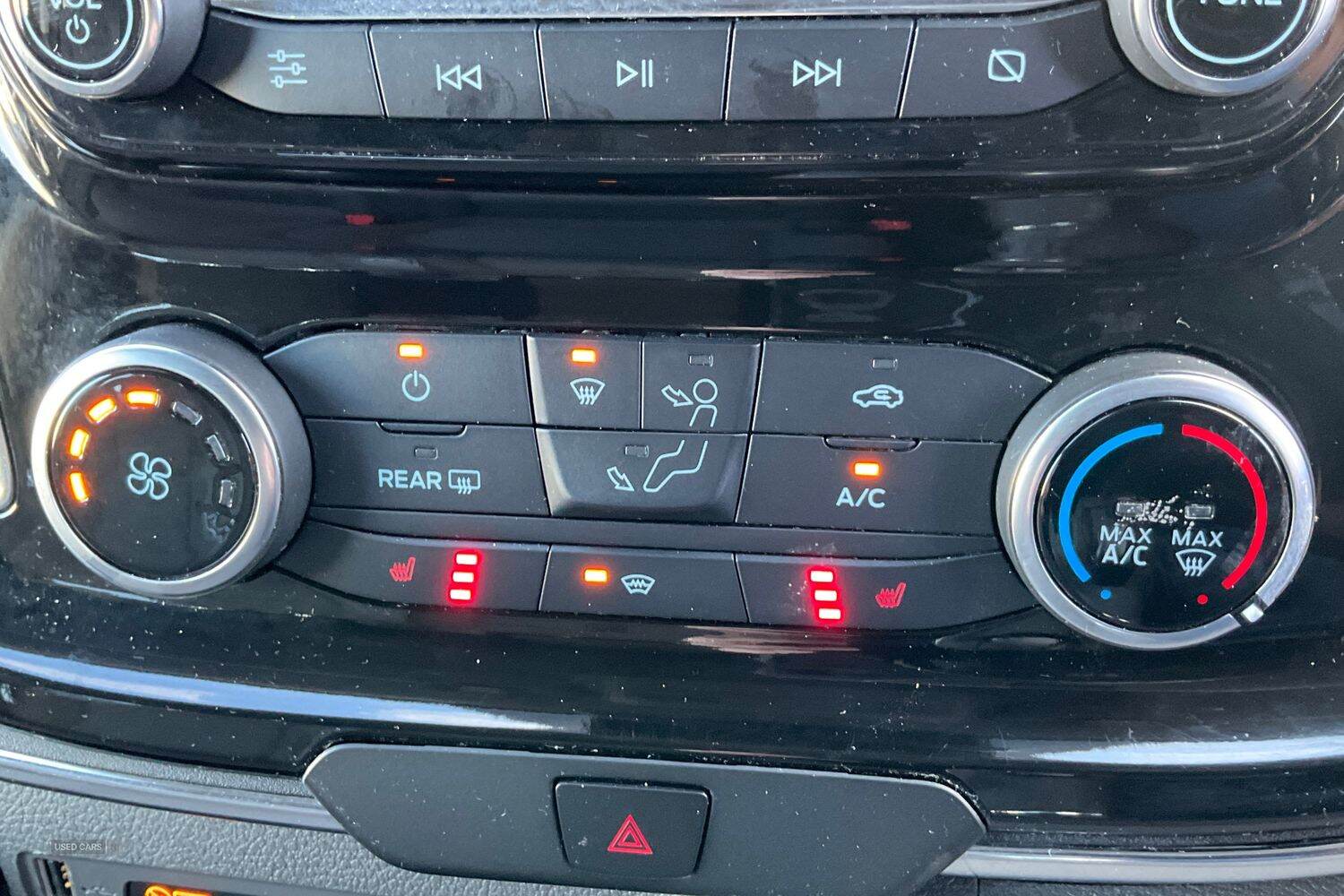 Oct 2021 Ford Tourneo Custom 2.0 EcoBlue 130ps L/R 8 Seater Titanium Auto