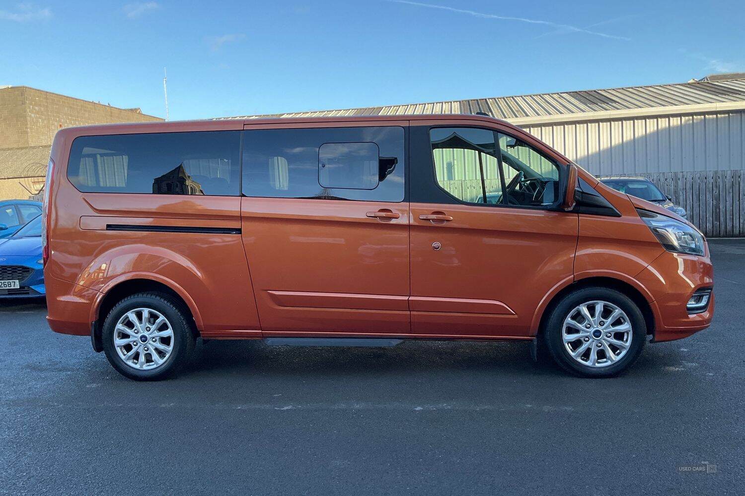 Oct 2021 Ford Tourneo Custom 2.0 EcoBlue 130ps L/R 8 Seater Titanium Auto