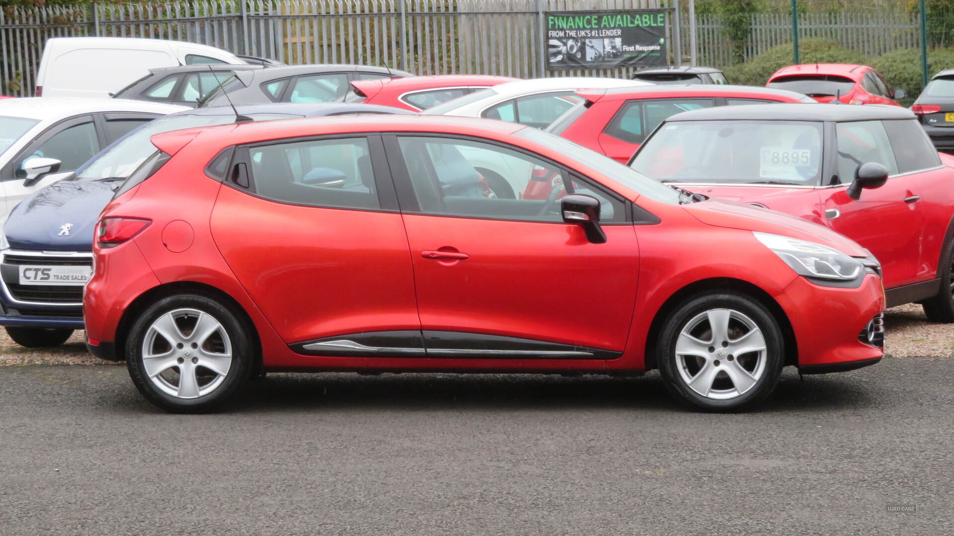 Renault Clio HATCHBACK in Derry / Londonderry