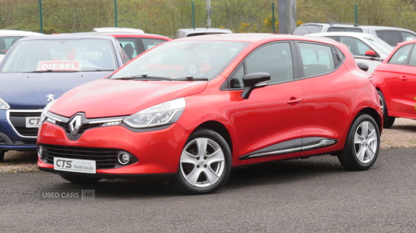 Renault Clio HATCHBACK in Derry / Londonderry